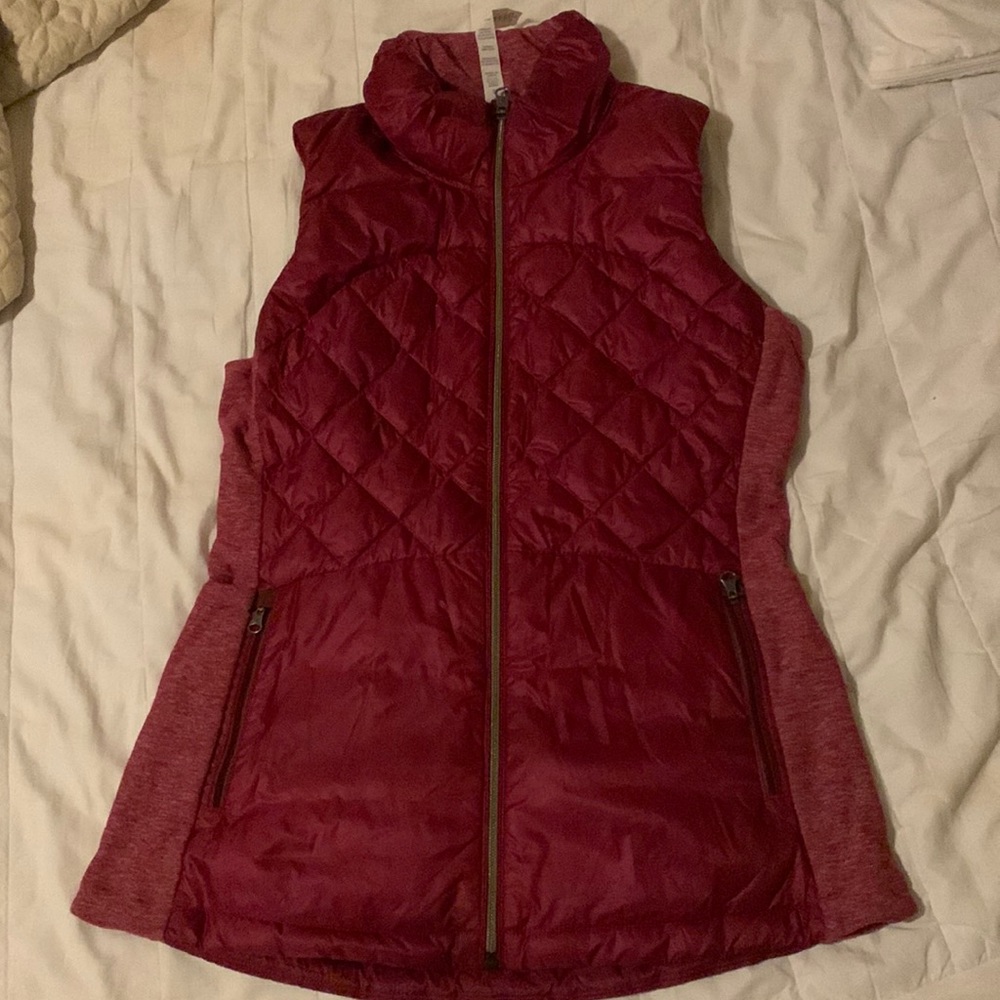 Lululemon Down For A Run Vest Pink
